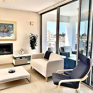 The Penthouse 401 Apartament